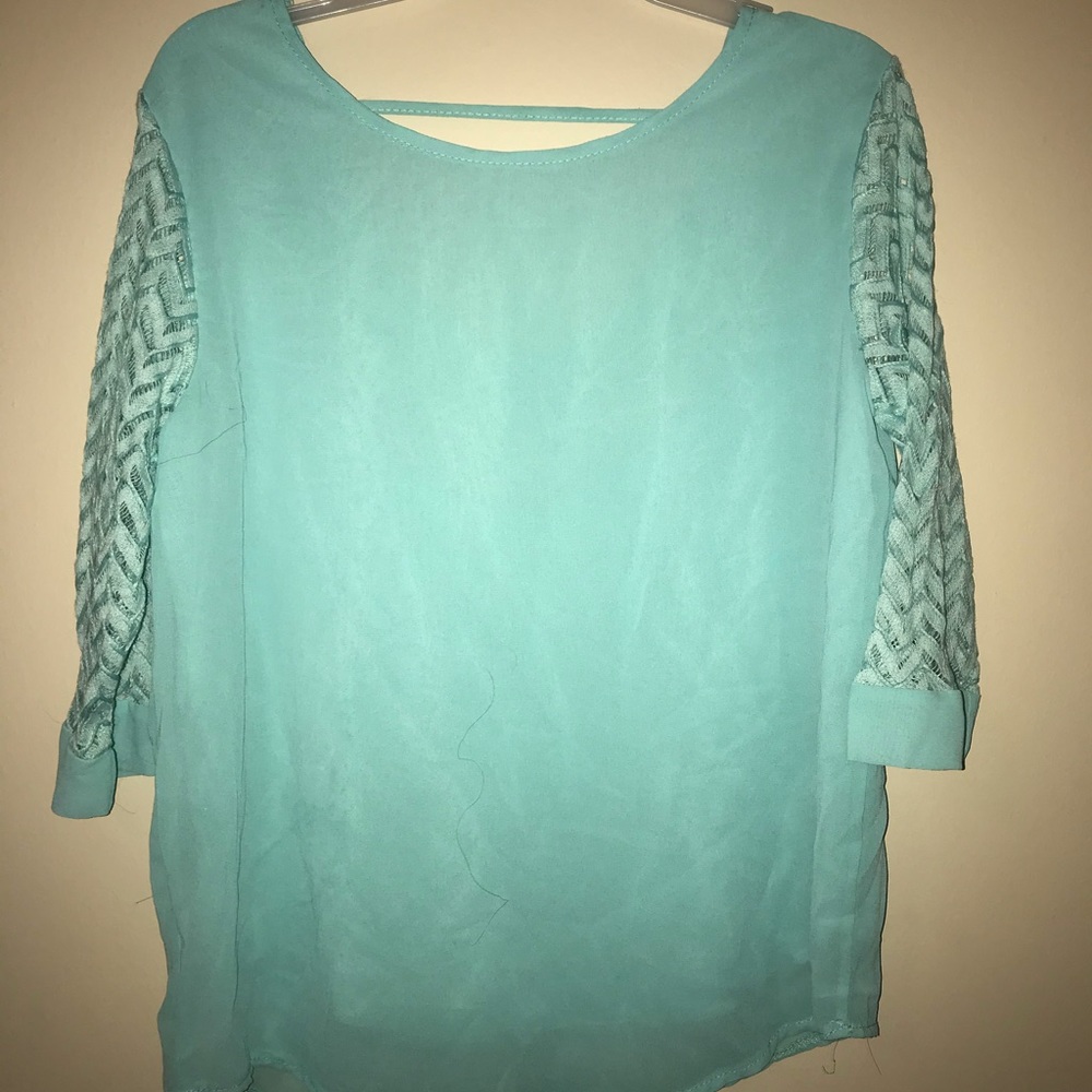 3/4 length top